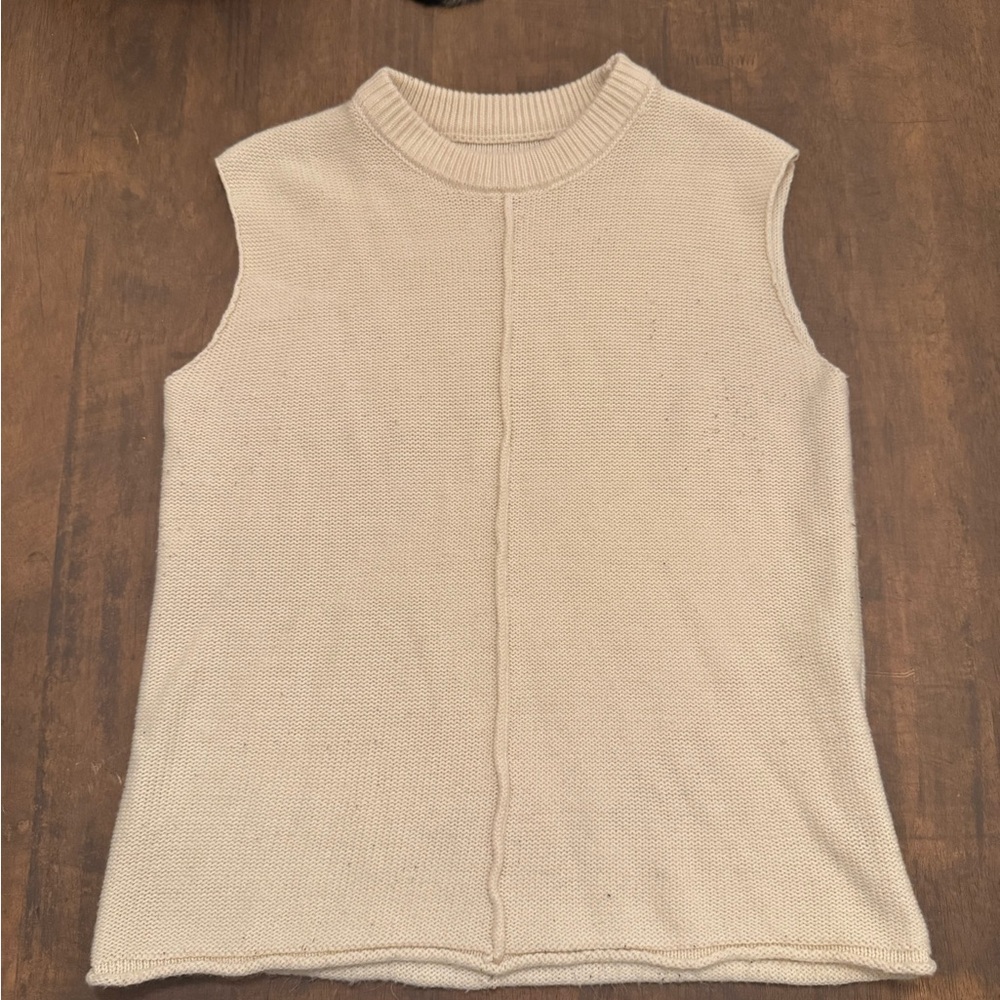 Sleeveless Cream Knit Top